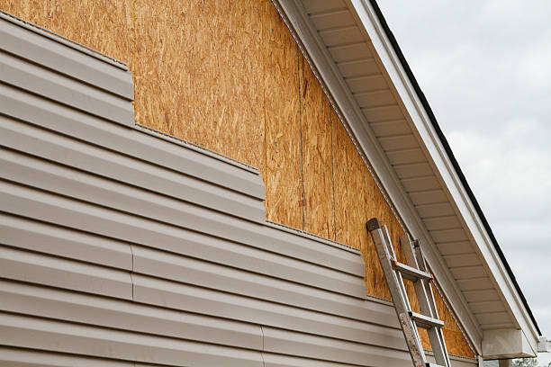 24/7 Emergency Vinyl Siding experts in Lemont, PA